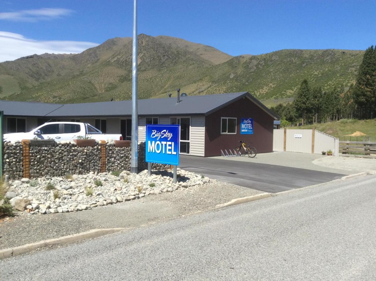 أُماراما Bigsky Motels المظهر الخارجي الصورة